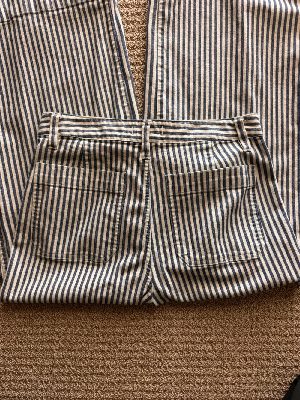 Madewell Navy and White Striped Cropped Wide-Leg Pants (size 29)